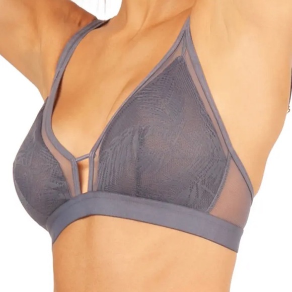 Lively Smooth Lace Bralette - New with tags - Picture 4 of 6